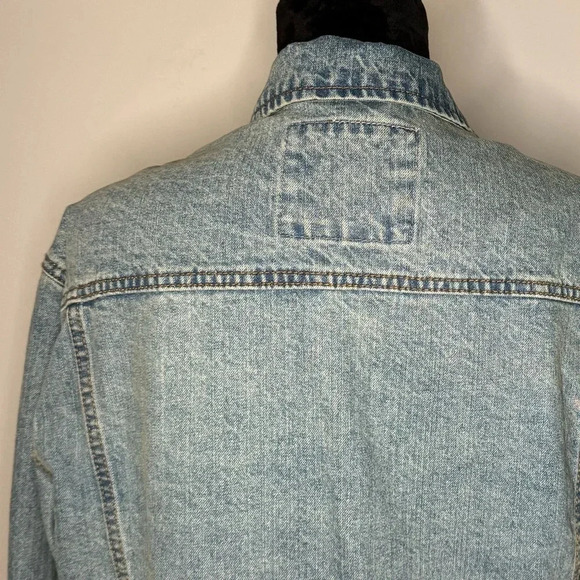NWOT BDG Oversized Urban Outfitters Denim Trucker Jacket - Picture 14 of 16